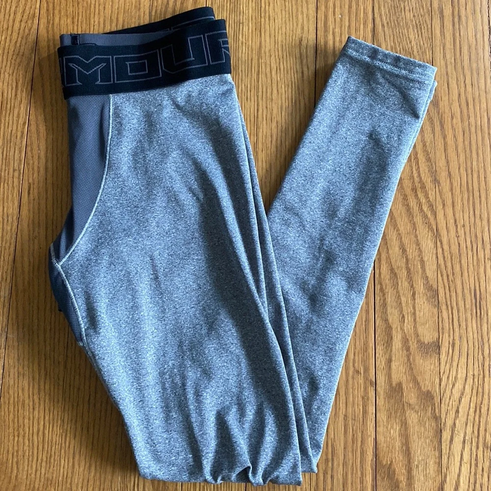 Under Armour layering tights - Picture 1 of 5